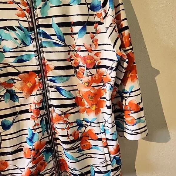 Chico's Weekends Jacket Women's Sz 2 Blue Floral Zip 3/4 Sleeve Beach Colorful - Picture 3 of 5